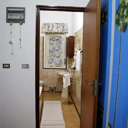 Yellow House Apartment Licata